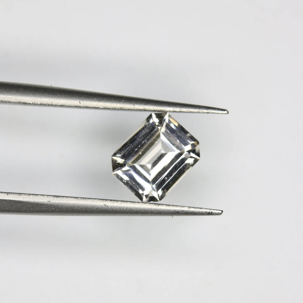 1.33ct Topaz Skardu - alternate view 2