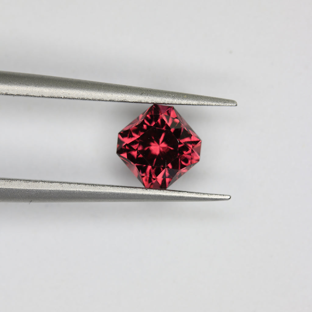 1.34ct Garnet - alternate view 2