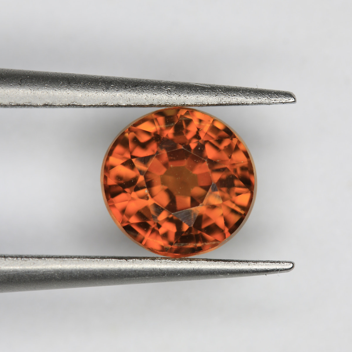 1.35ct Zircon - alternate view 2