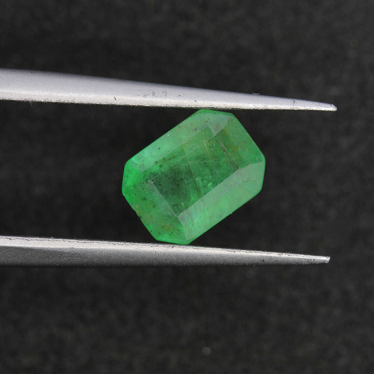 1.37ct Emerald Zambian