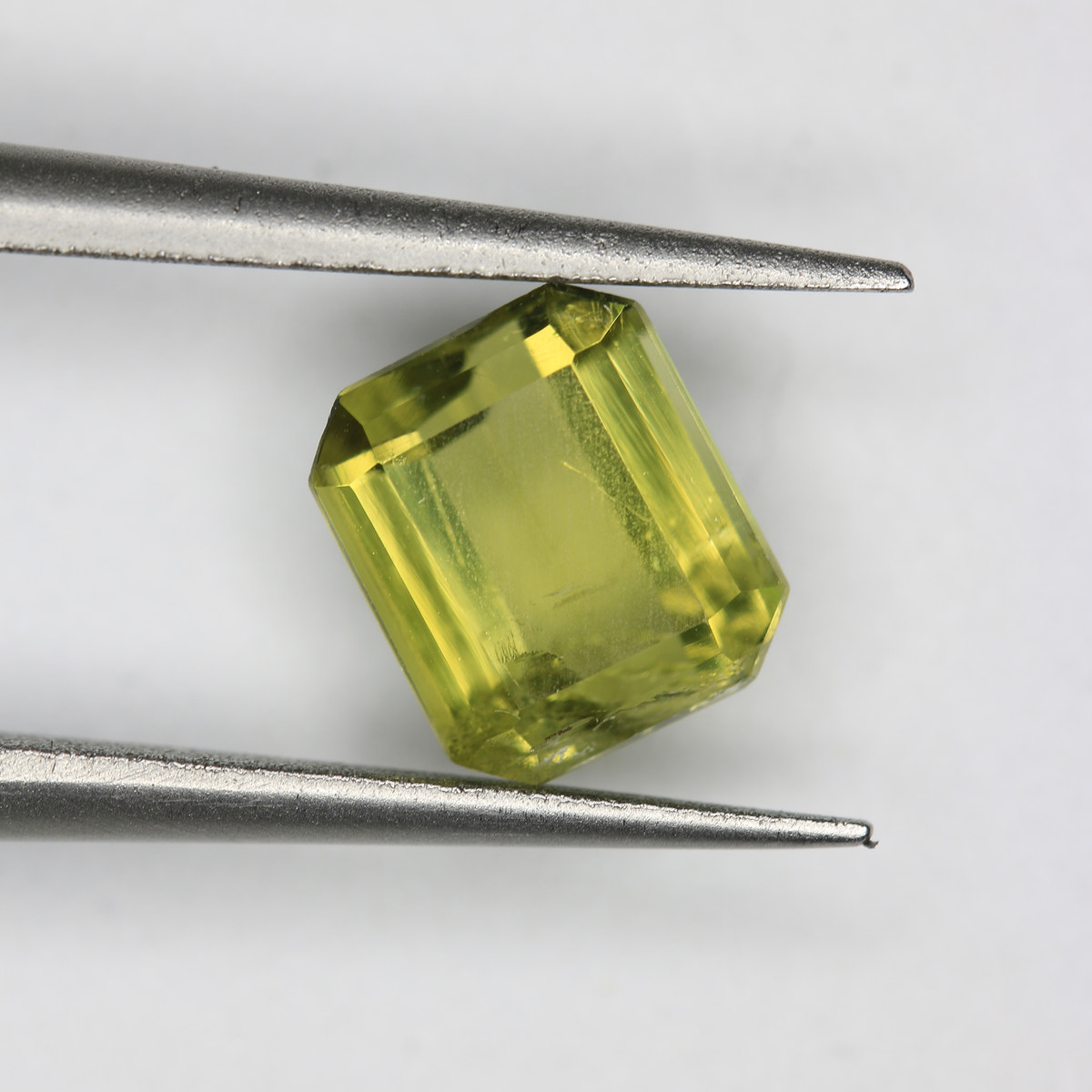 1.37ct Tourmaline Green - alternate view 2