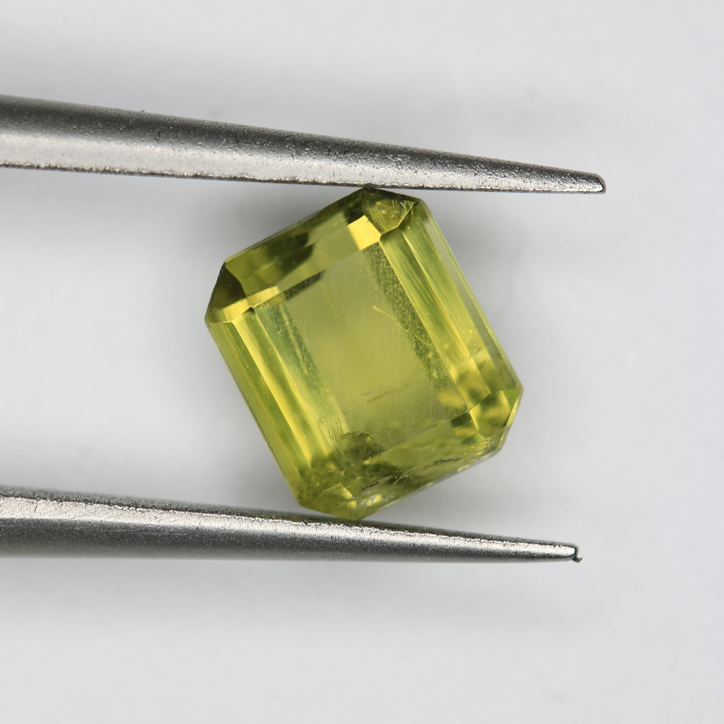 1.37ct Tourmaline Green - alternate view 2