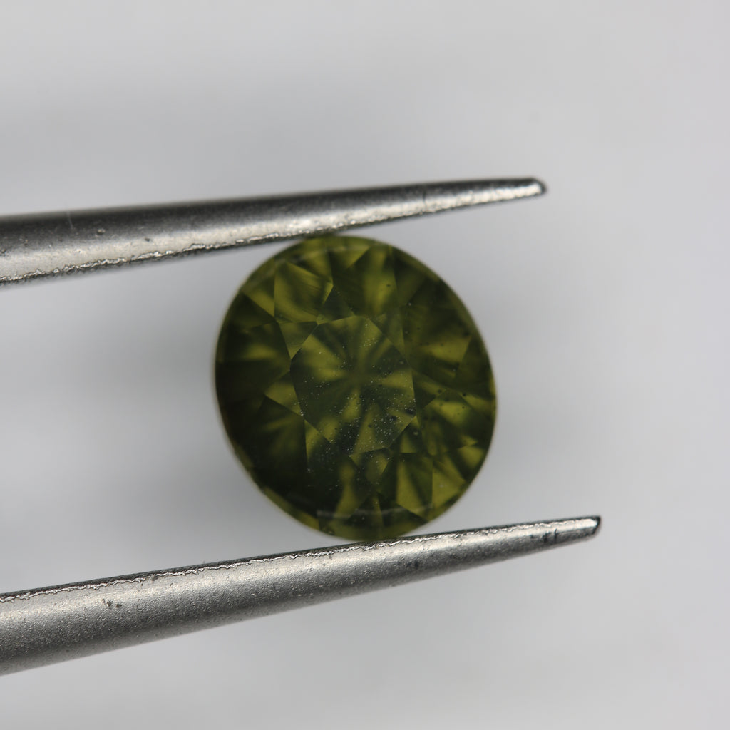 1.39ct Zircon - alternate view 2