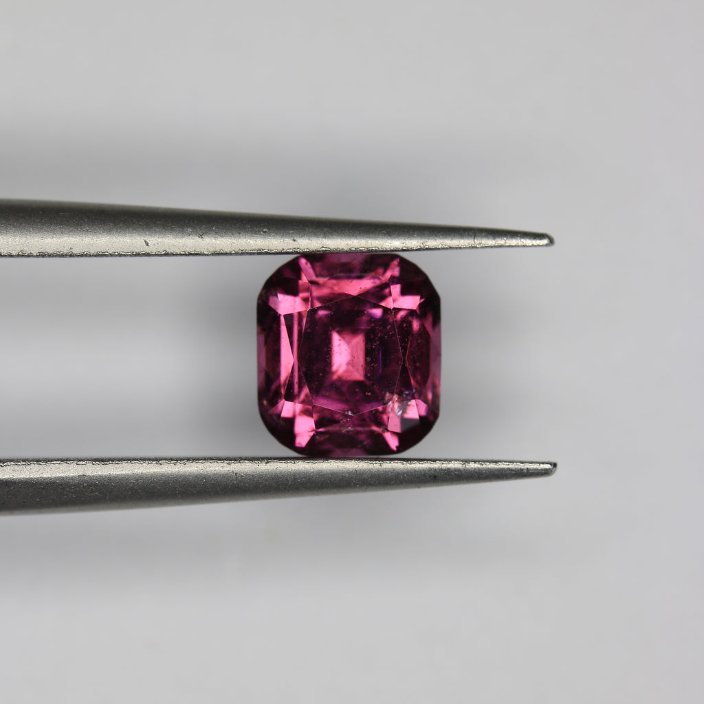 1.42ct Garnet