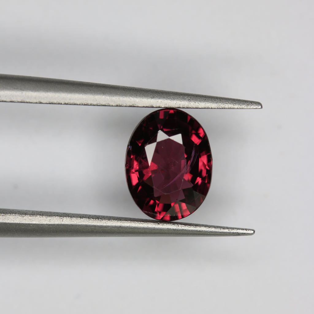 1.45ct Garnet - alternate view 2