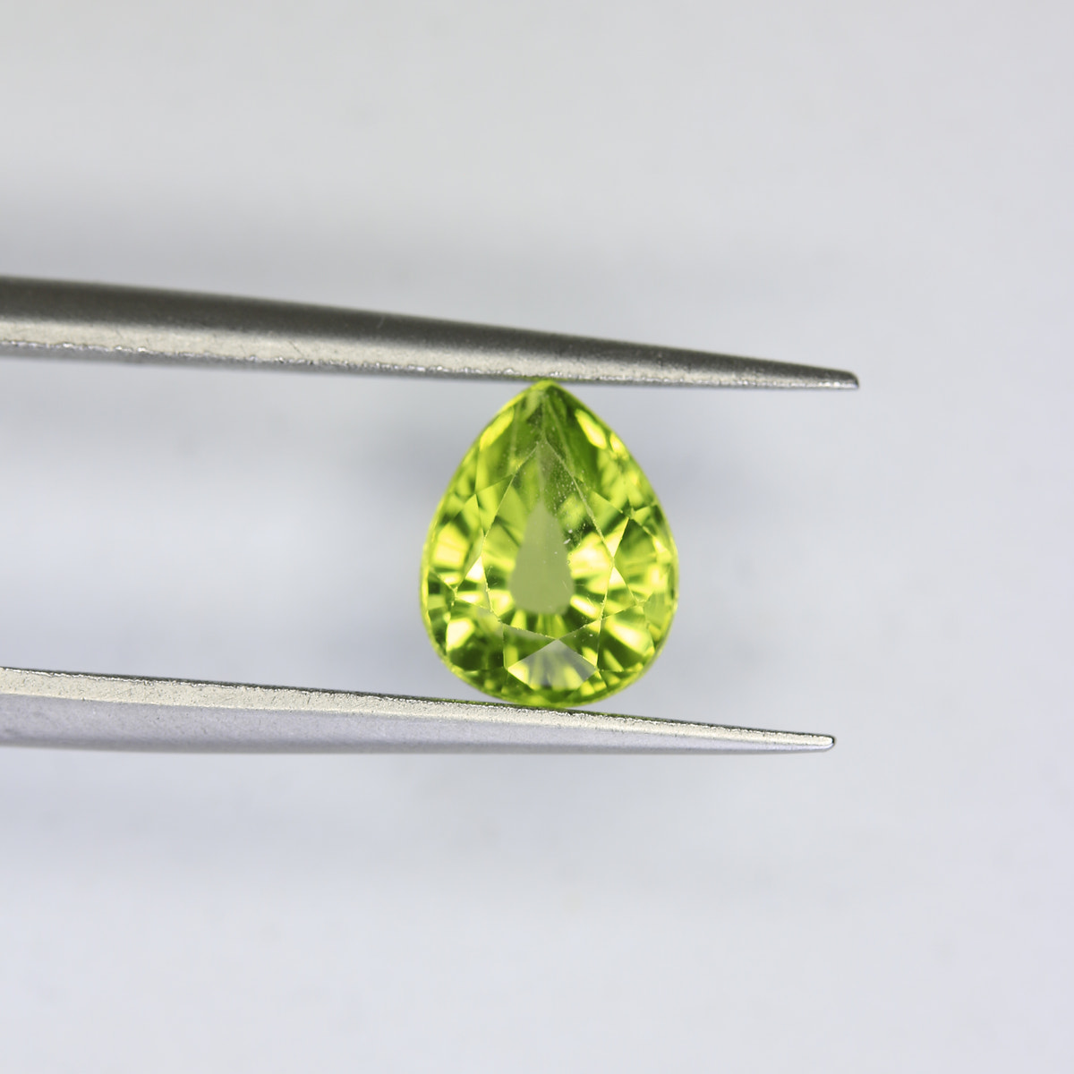 1.52ct Peridot - alternate view 2