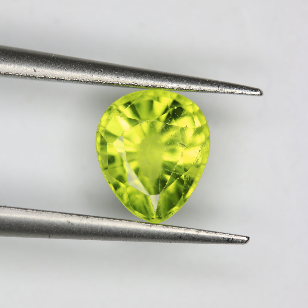 1.58ct Tourmaline Green - alternate view 2