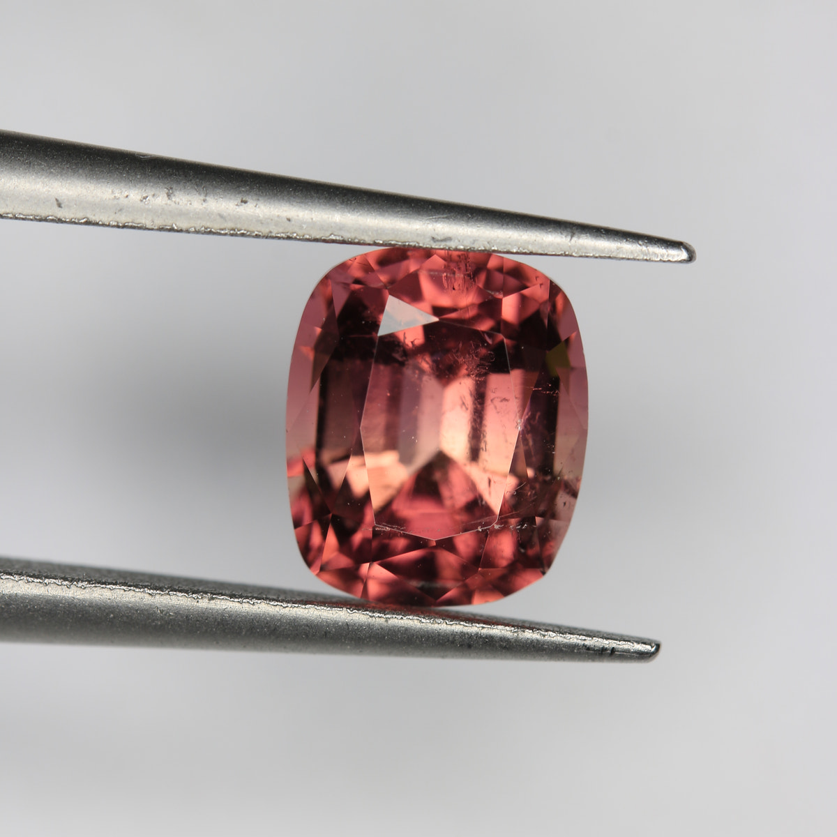 1.5ct Tourmaline Bronze Pink - alternate view 2