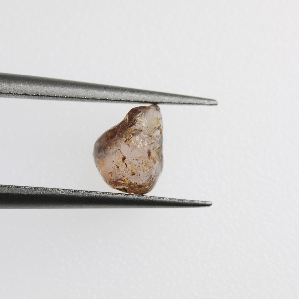 1.65ct Mahenge Garnet Facet Rough - alternate view 2