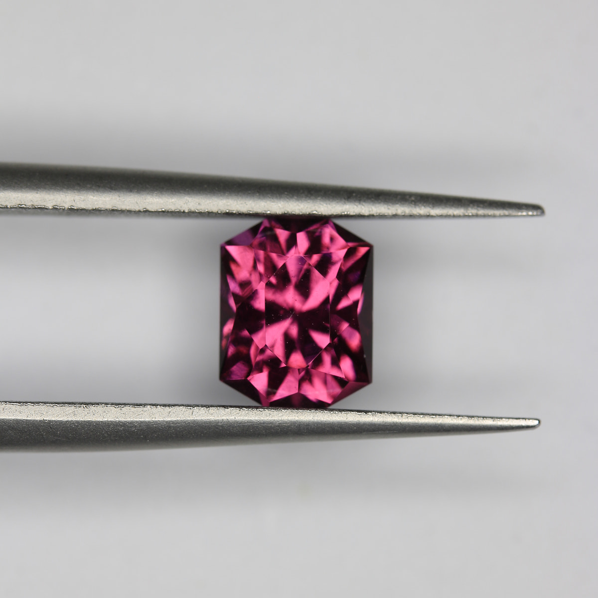 1.69ct Garnet