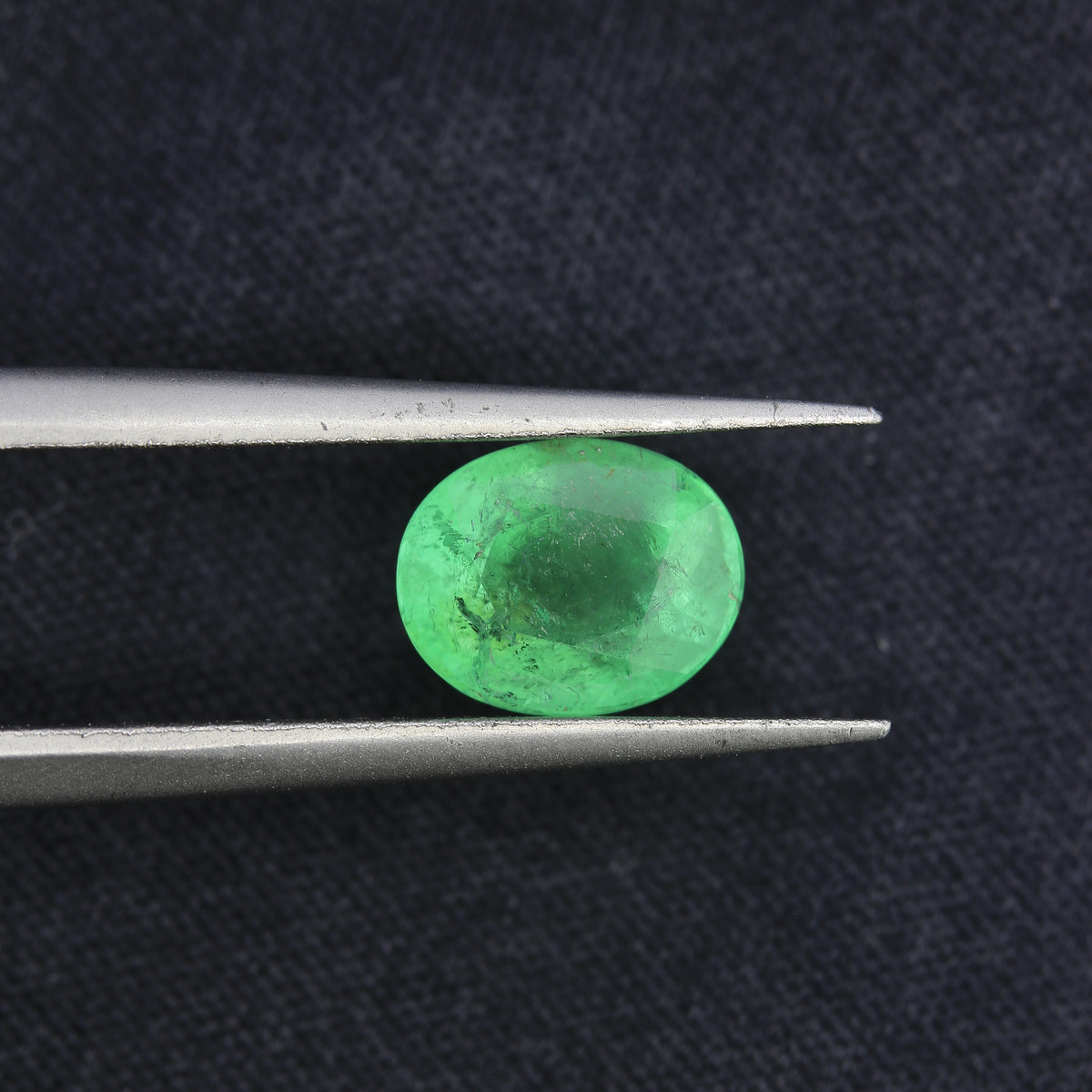 1.6ct Emerald Colombian - alternate view 2