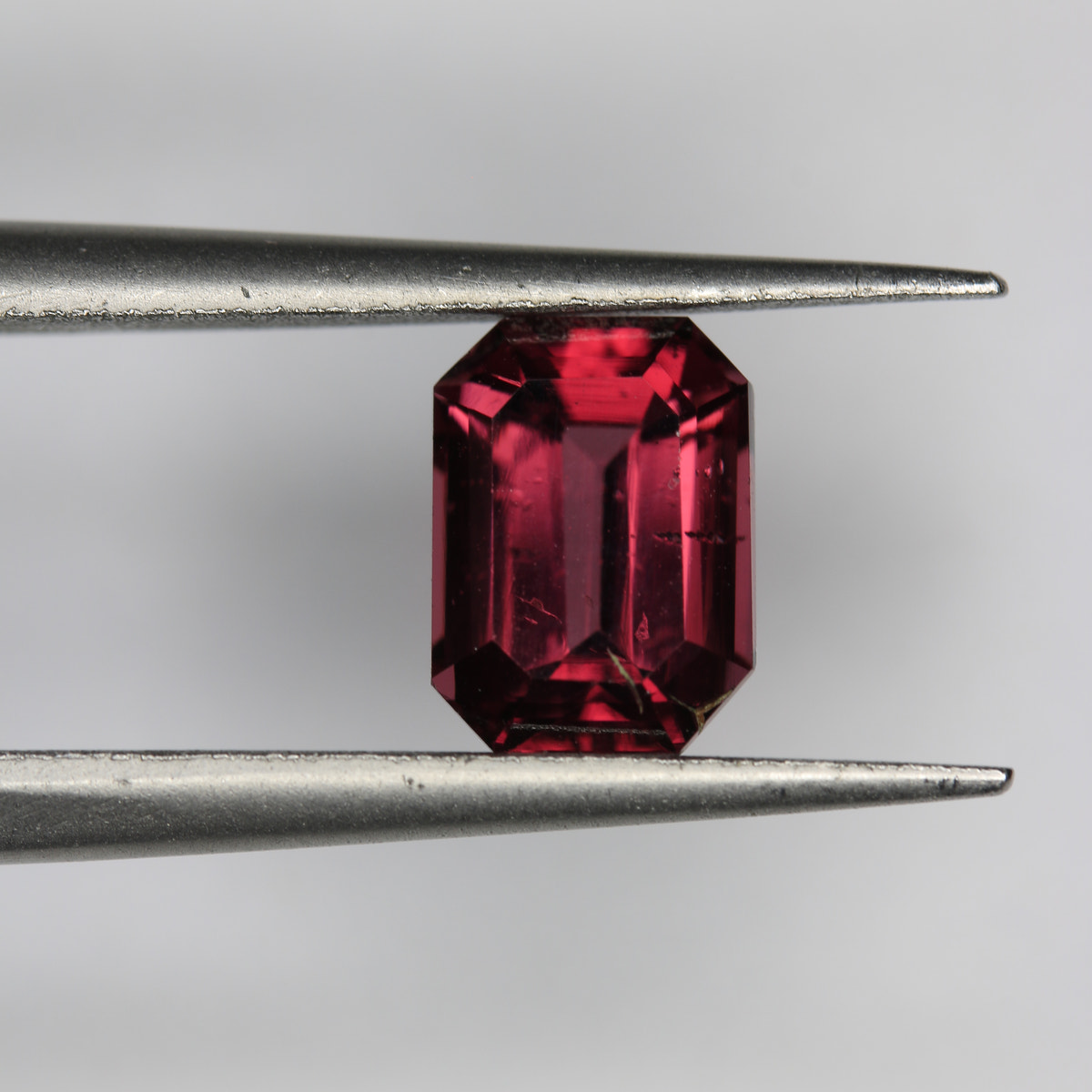 1.75ct Garnet Malawi - alternate view 2