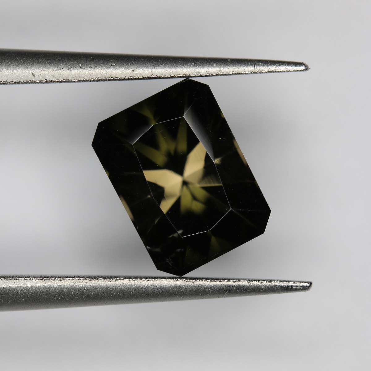 1.75ct Tourmaline Golden Green - alternate view 2