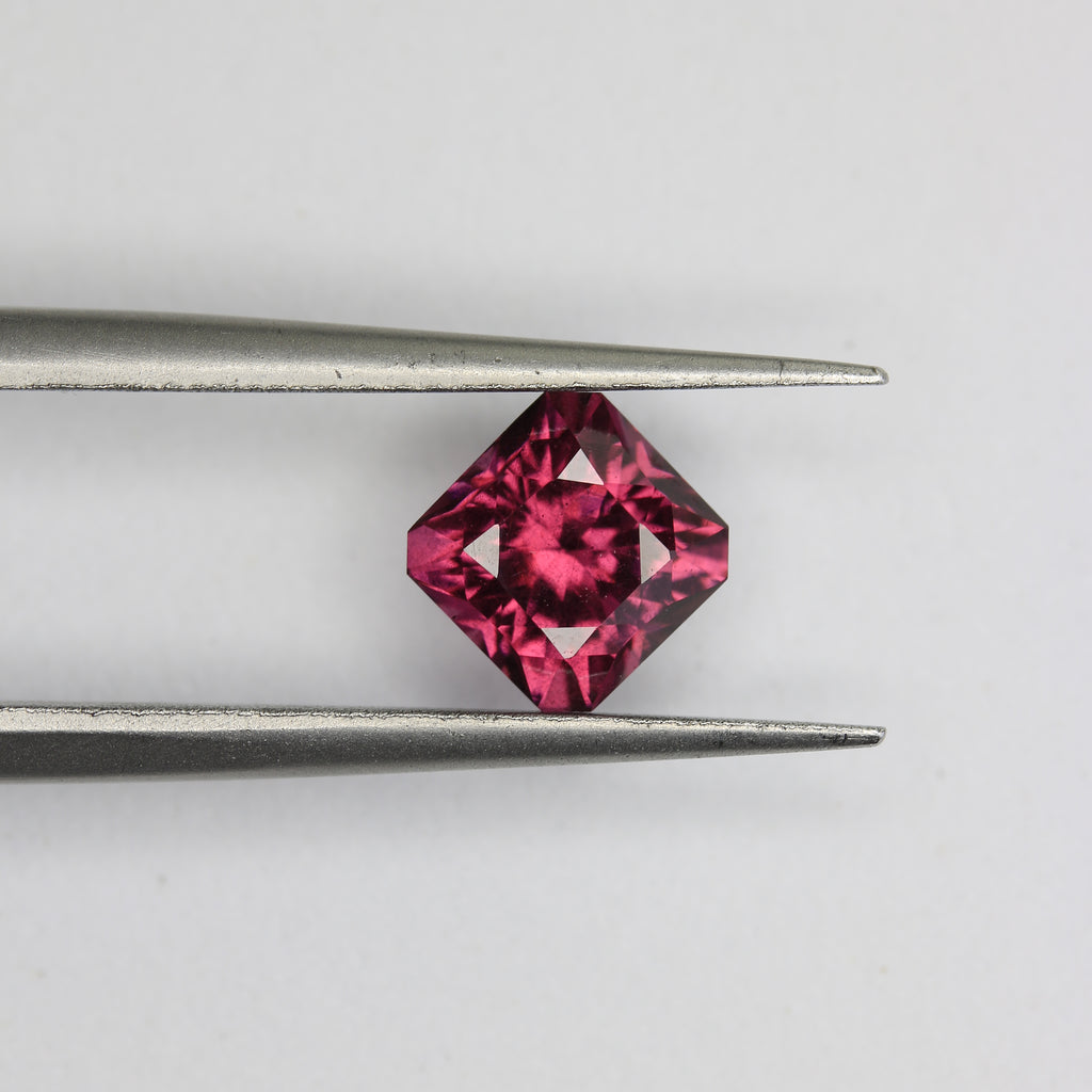 1.7ct Garnet