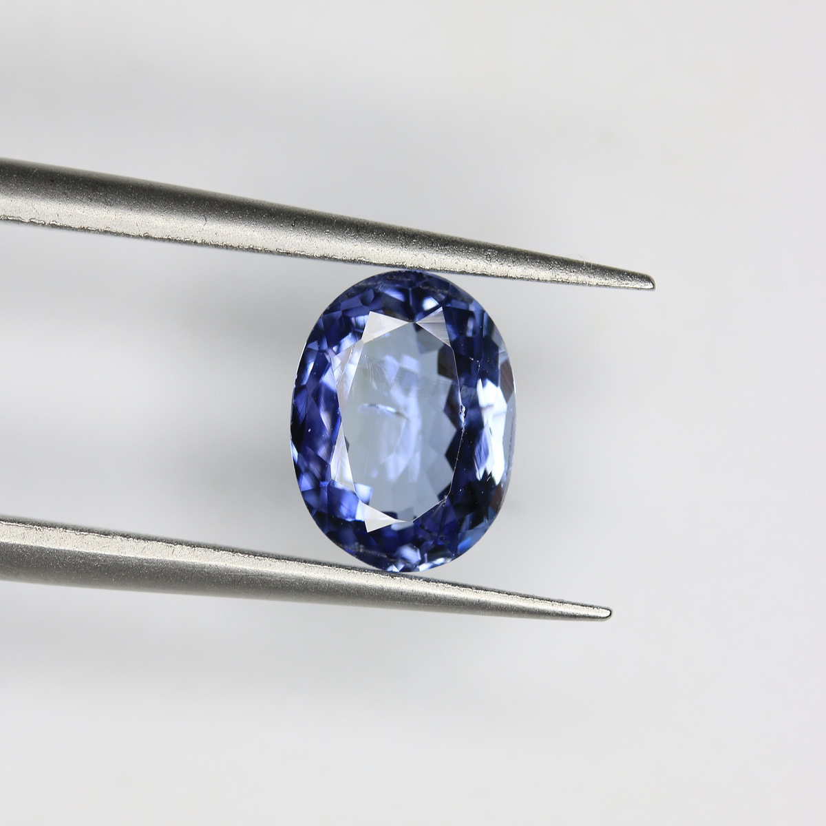 1.81ct Tanzanite - alternate view 2