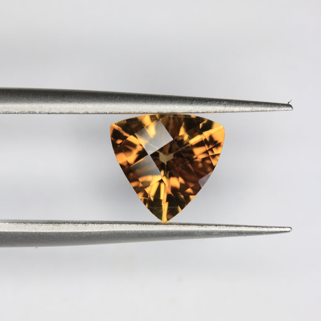 1.81ct Topaz Madeira - alternate view 2