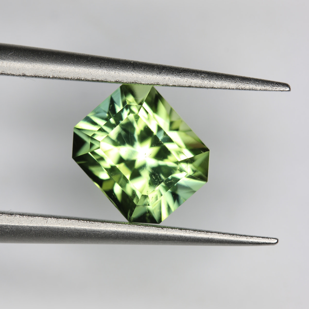 1.84ct Tourmaline Mint Green - alternate view 2