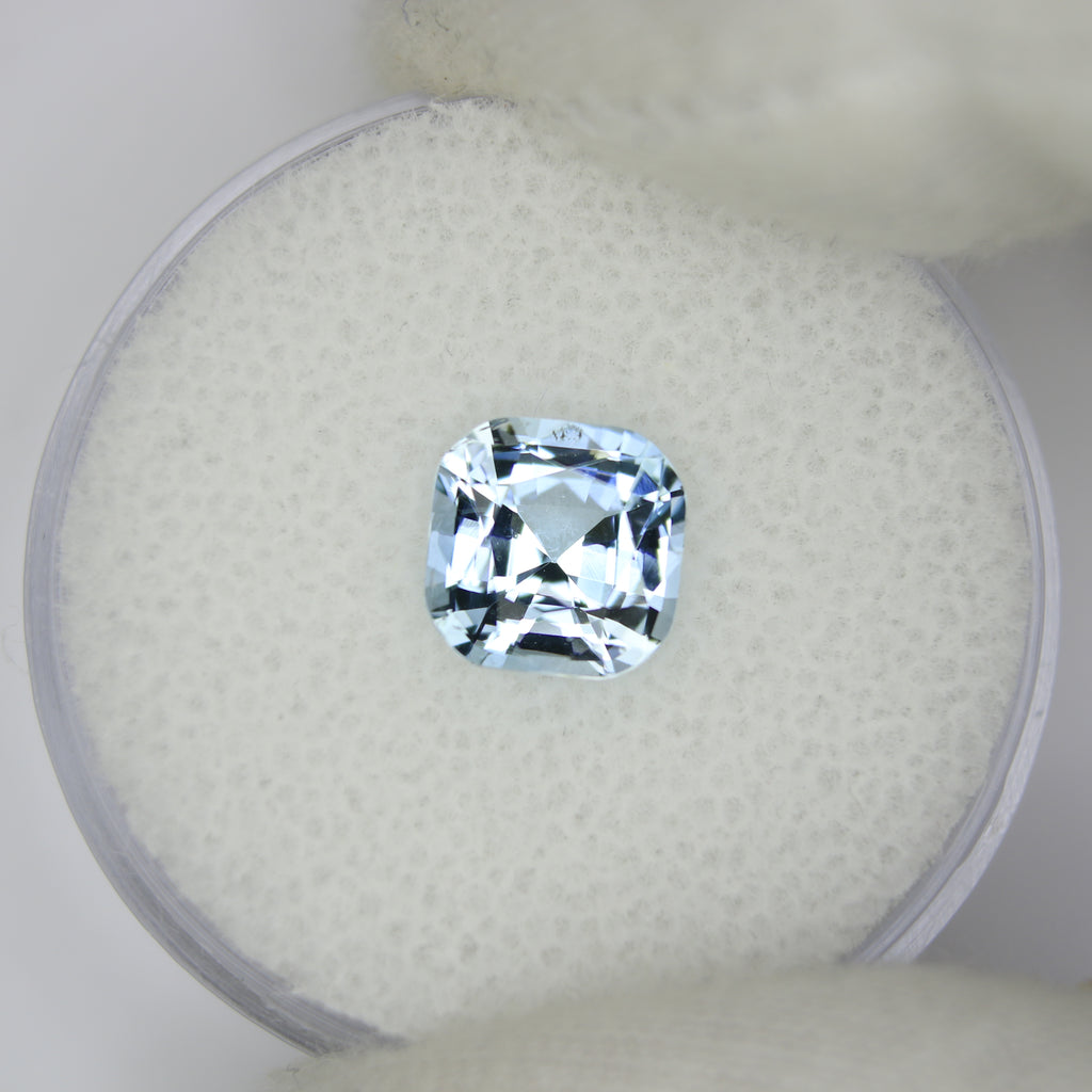 1.85ct Topaz Sky blue - alternate view 2