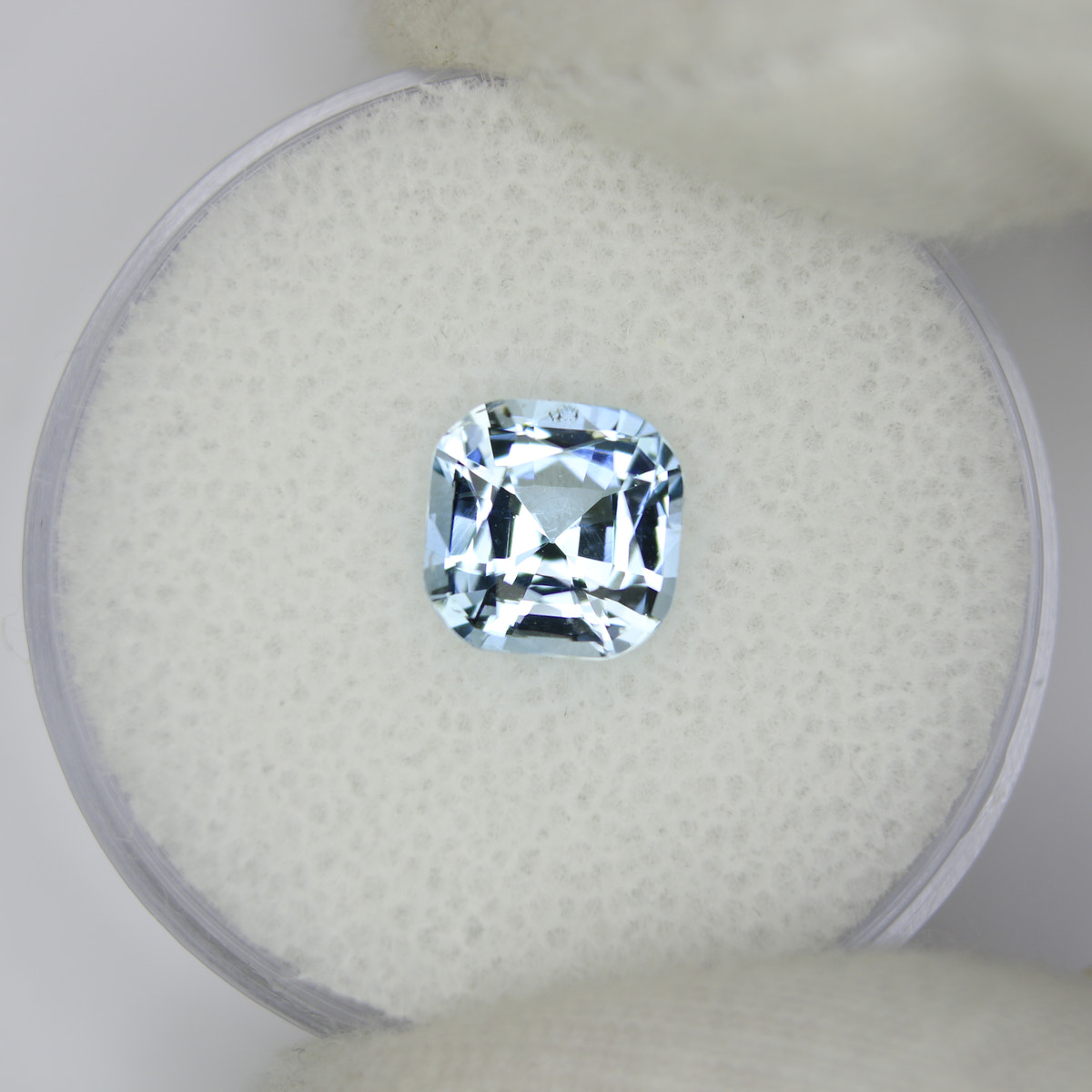 1.85ct Topaz Sky blue
