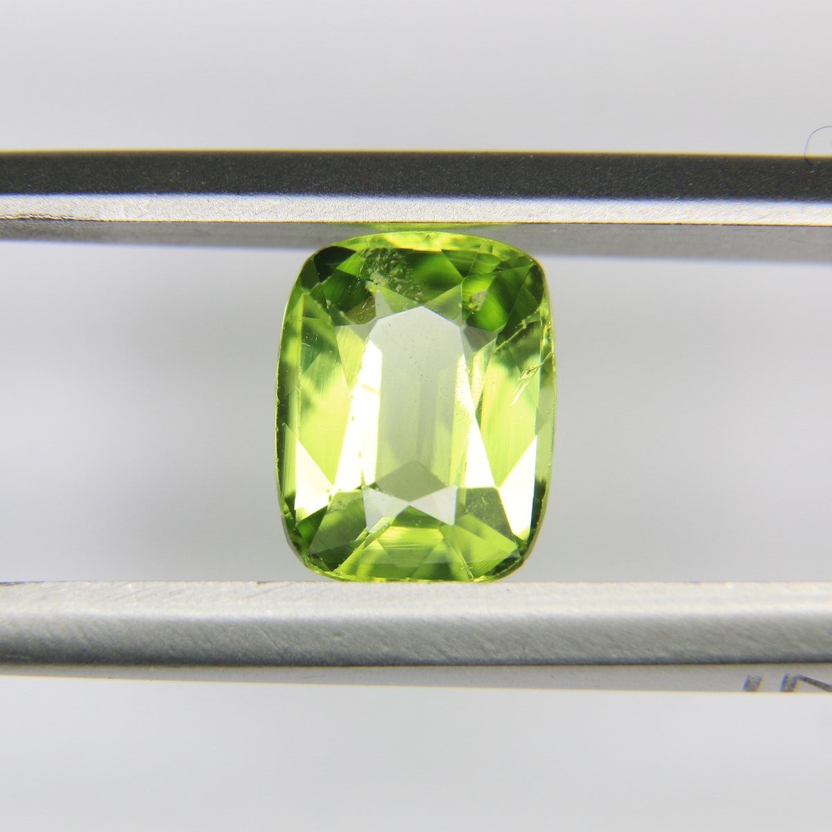 1.91ct Peridot
