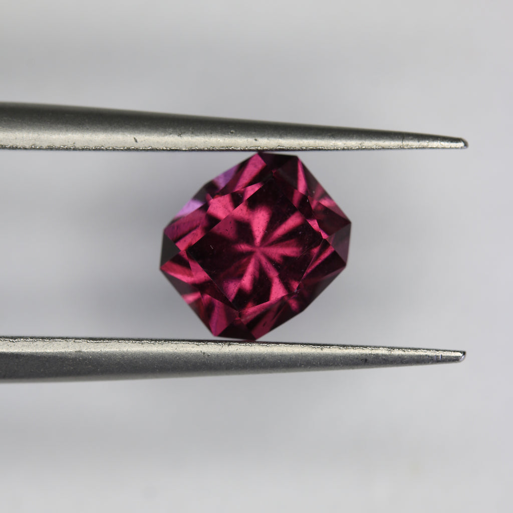 1.95ct Garnet