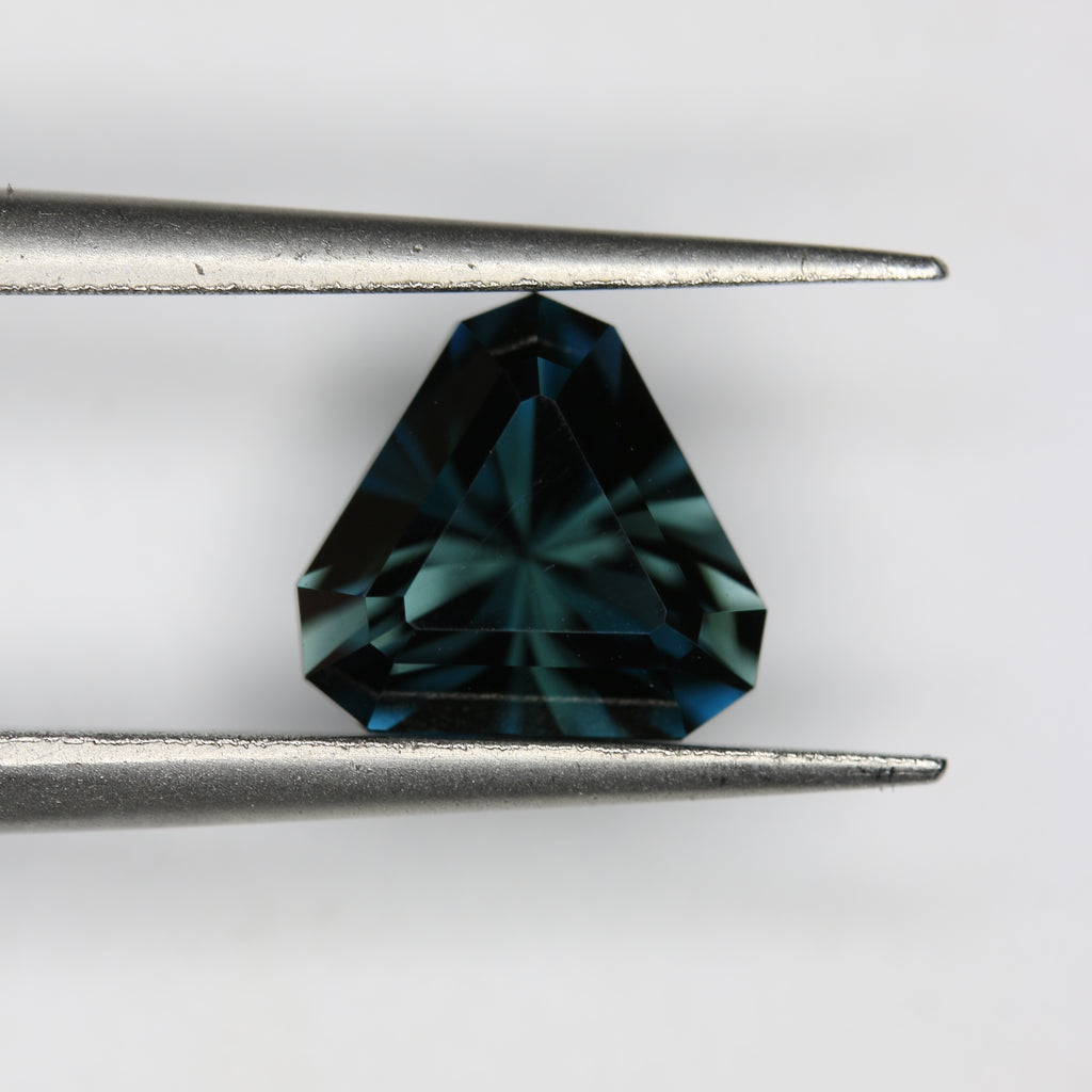 1.95ct Topaz London Blue