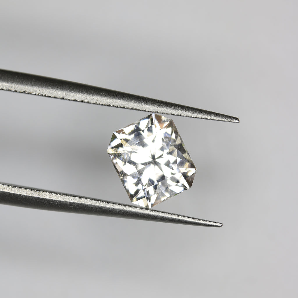 1.95ct Topaz White - alternate view 2