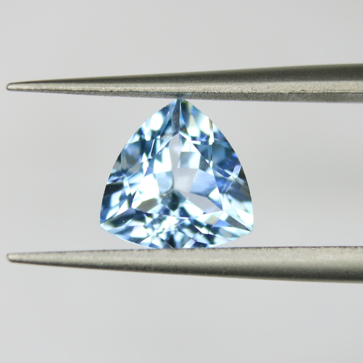 1.96ct Topaz Sky blue