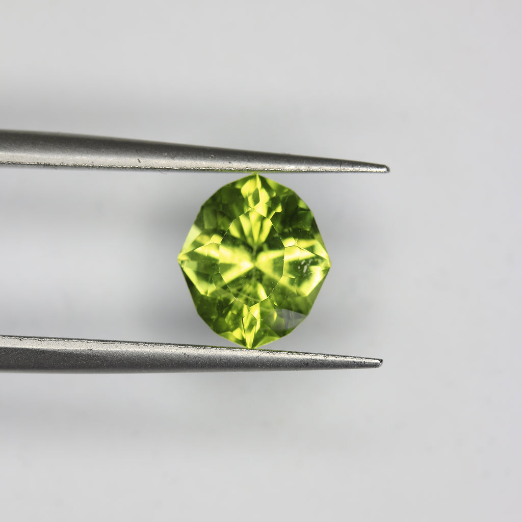 1.97ct Peridot - alternate view 2
