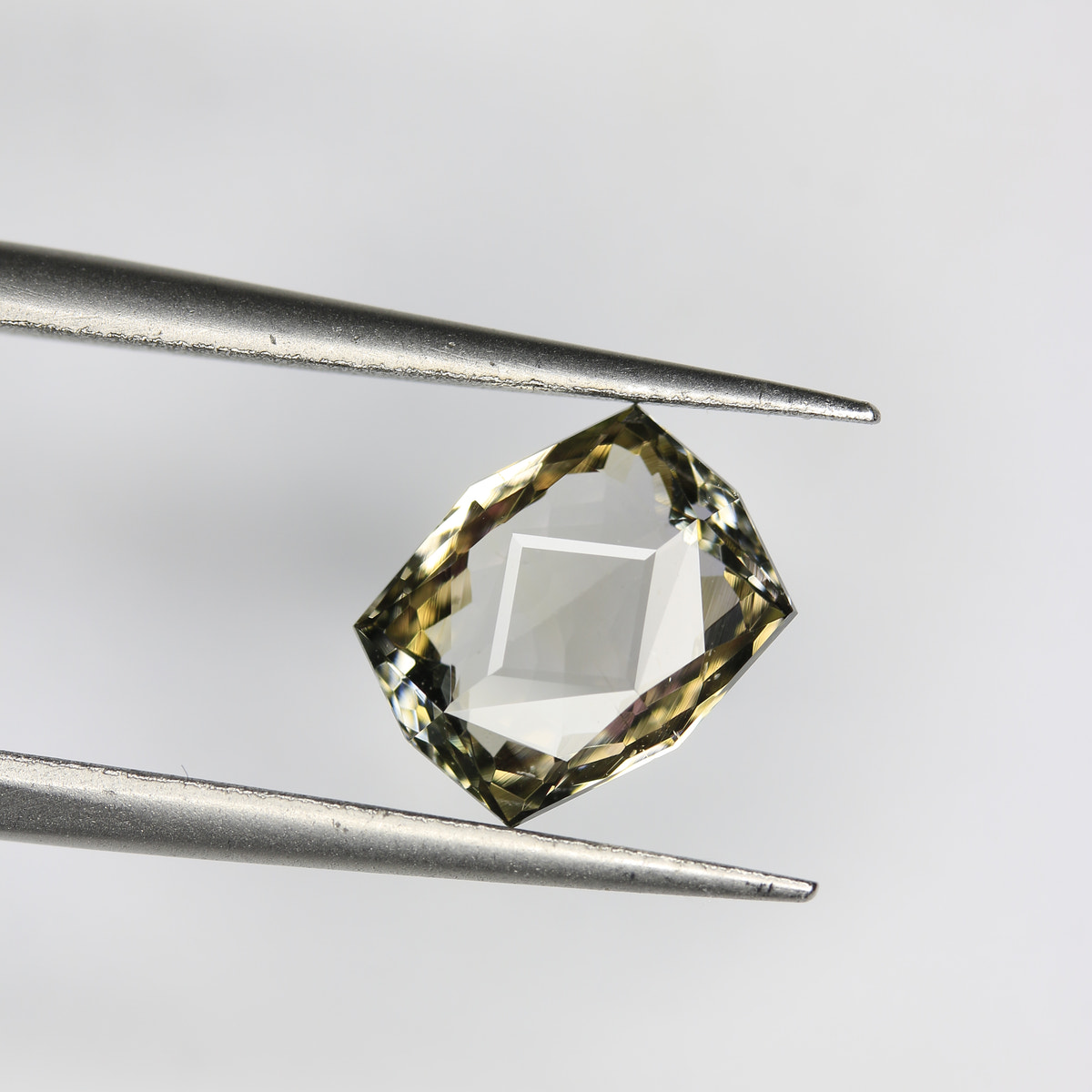 1.9ct Tanzanite