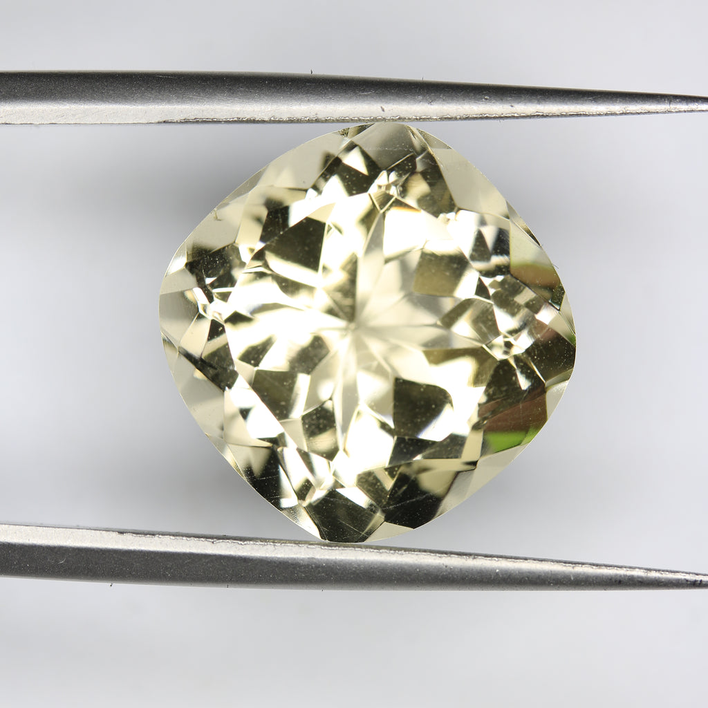 10.37ct Topaz Skardu