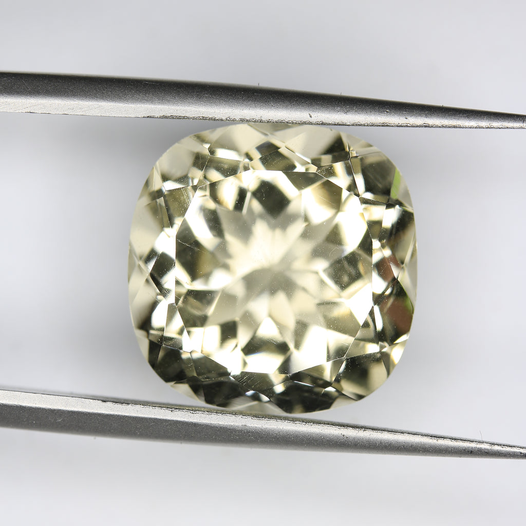 10.71ct Topaz Skardu