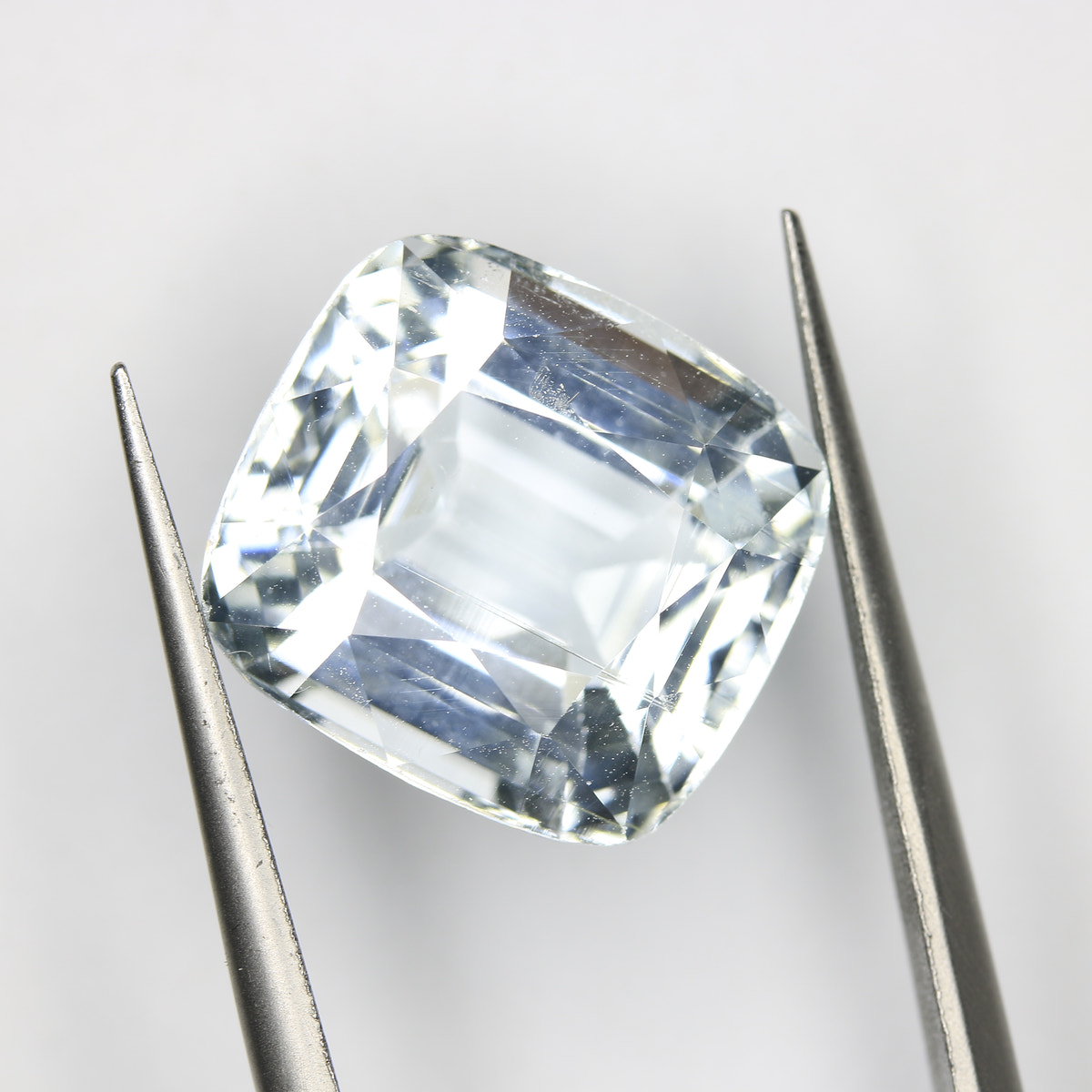 11.44ct Aquamarine