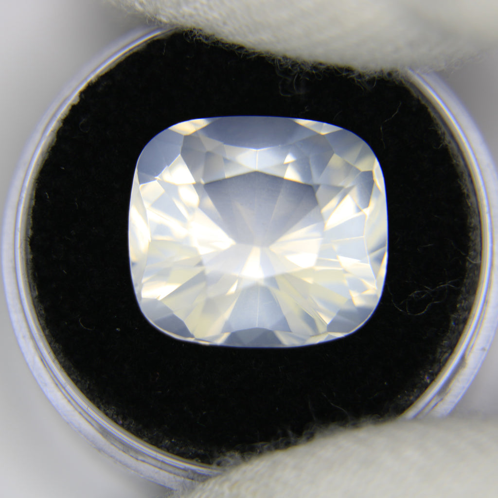 11.85ct Moonstone Feldspar - alternate view 2