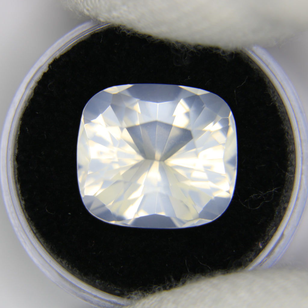 11.85ct Moonstone Feldspar - alternate view 3