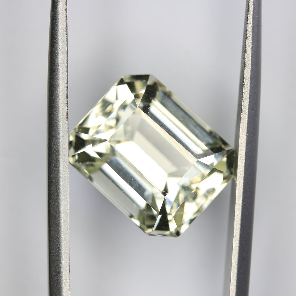 12.27ct Kunzite Green (Hiddenite)