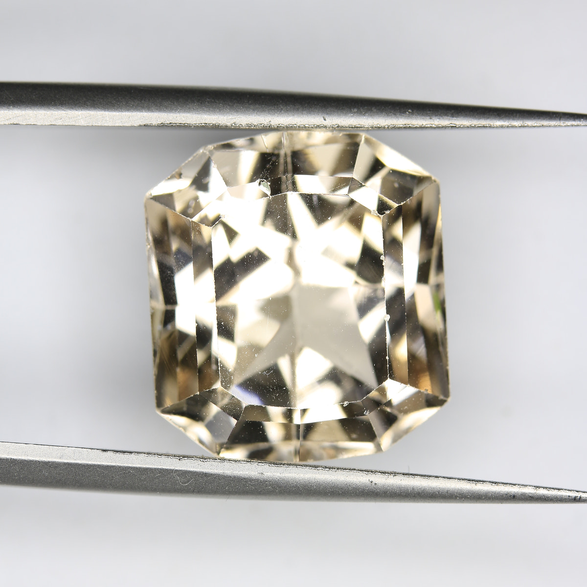 14.31ct Topaz Skardu