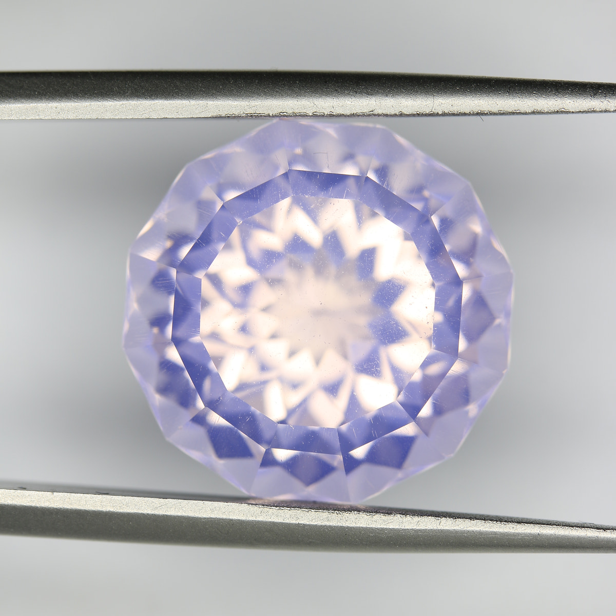 14.6ct Quartz lavender - alternate view 2