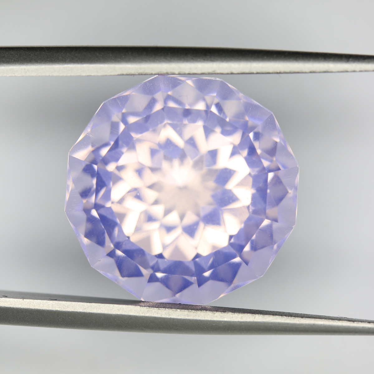 14.6ct Quartz lavender