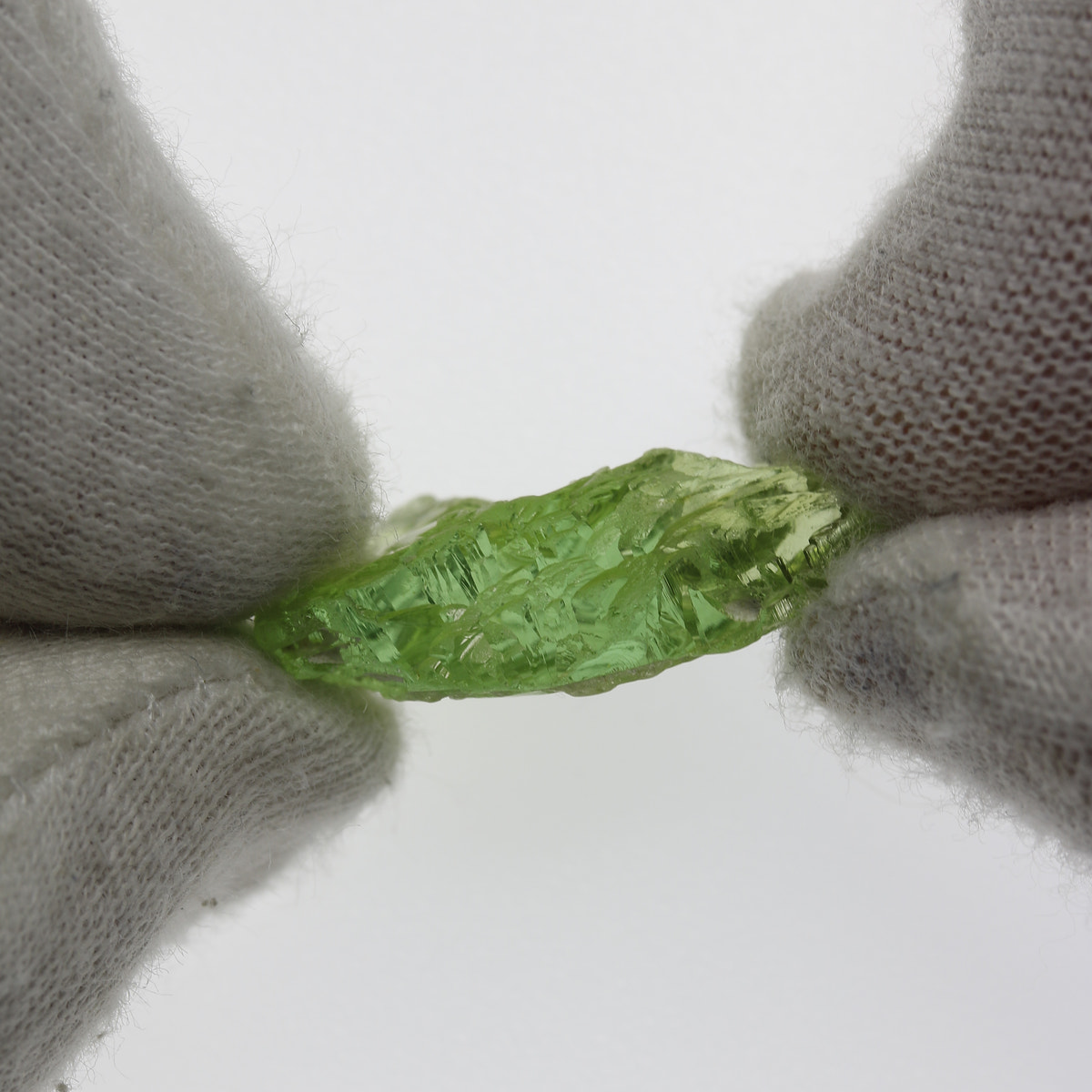 18.5ct Tourmaline Facet Rough - alternate view 2