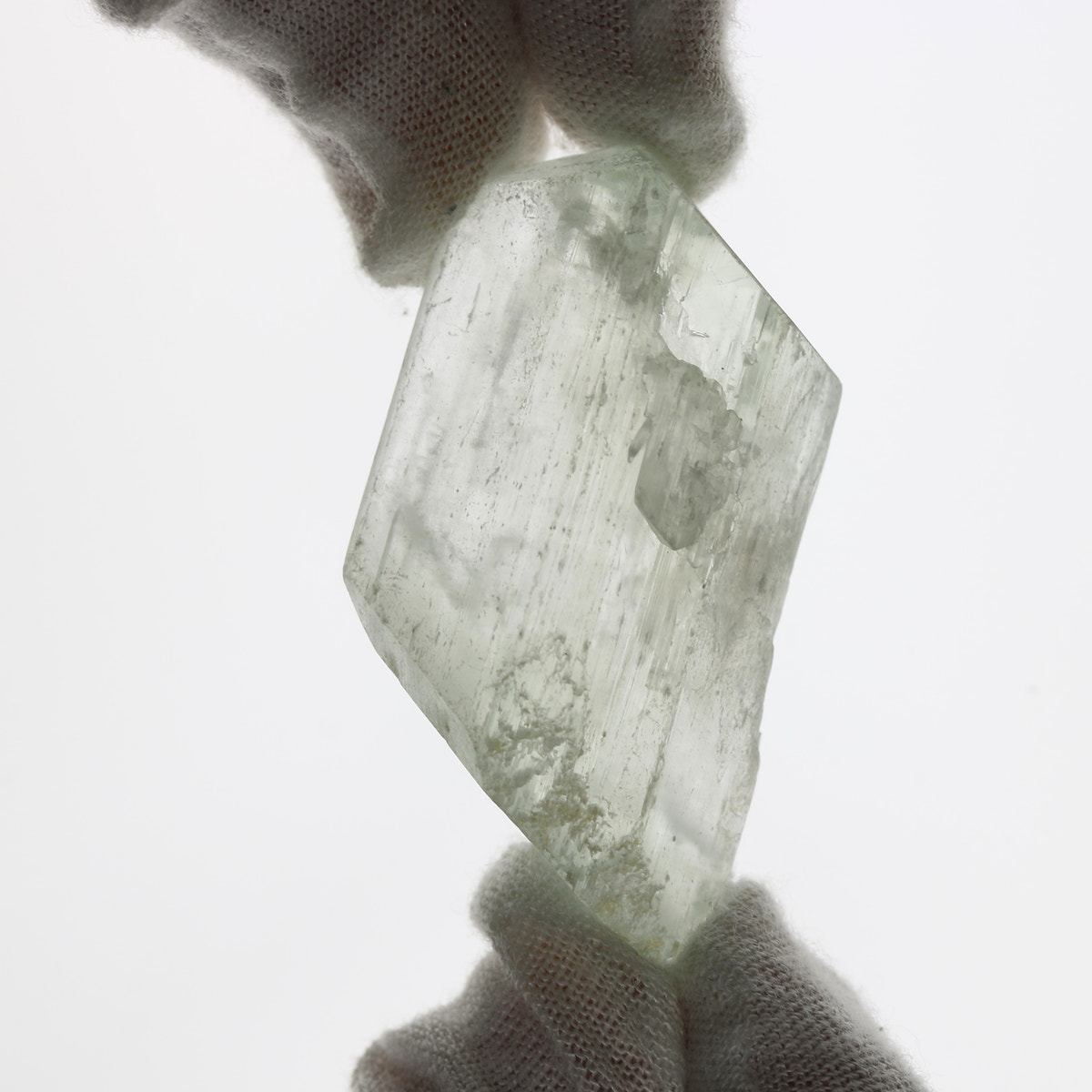 183ct Spodumene Facet Rough - alternate view 2