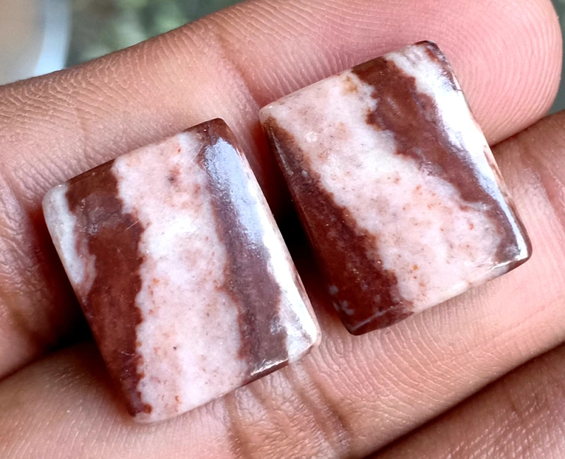 19ct Coconut Jasper Pair - alternate view 3