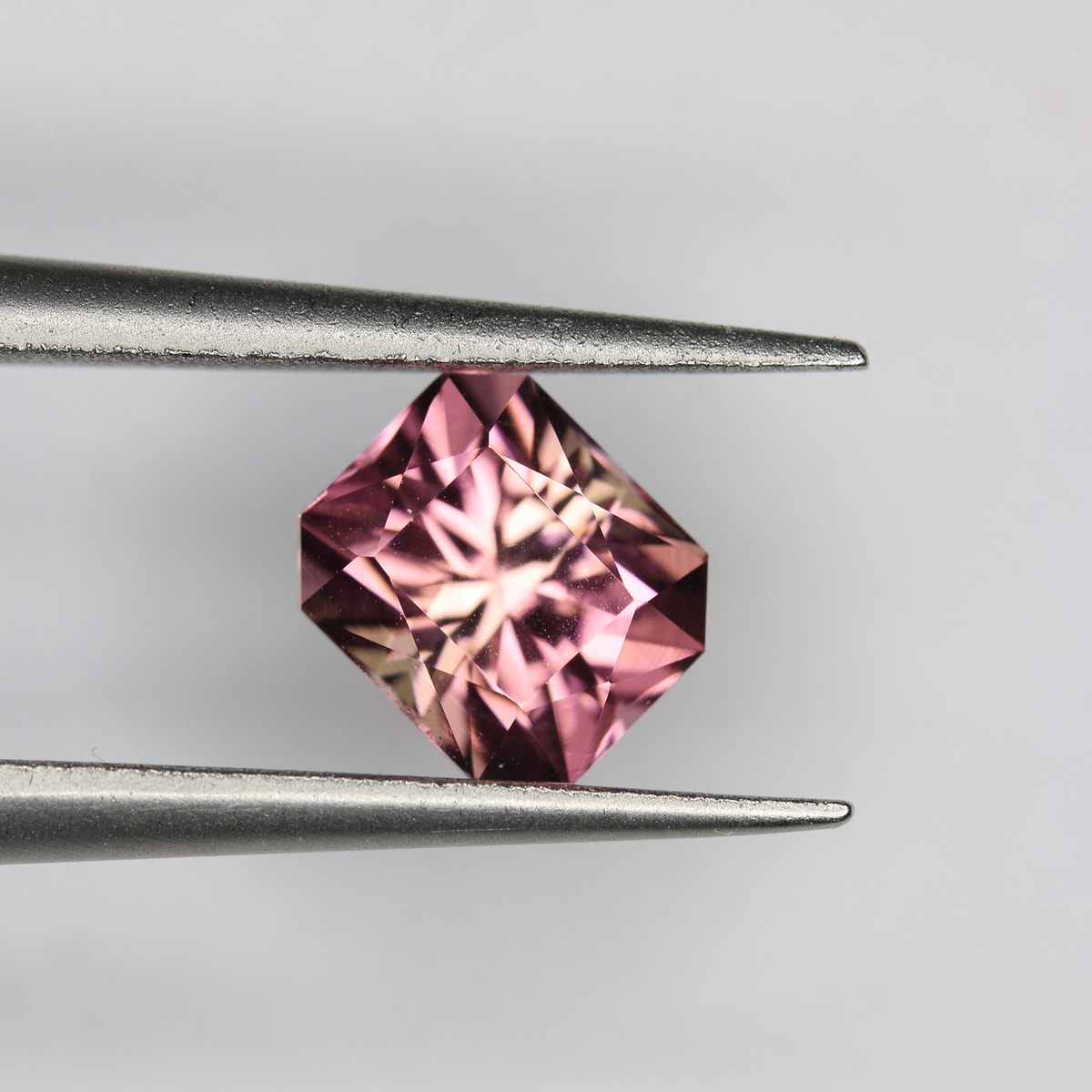 1ct Tourmaline Pink - alternate view 2