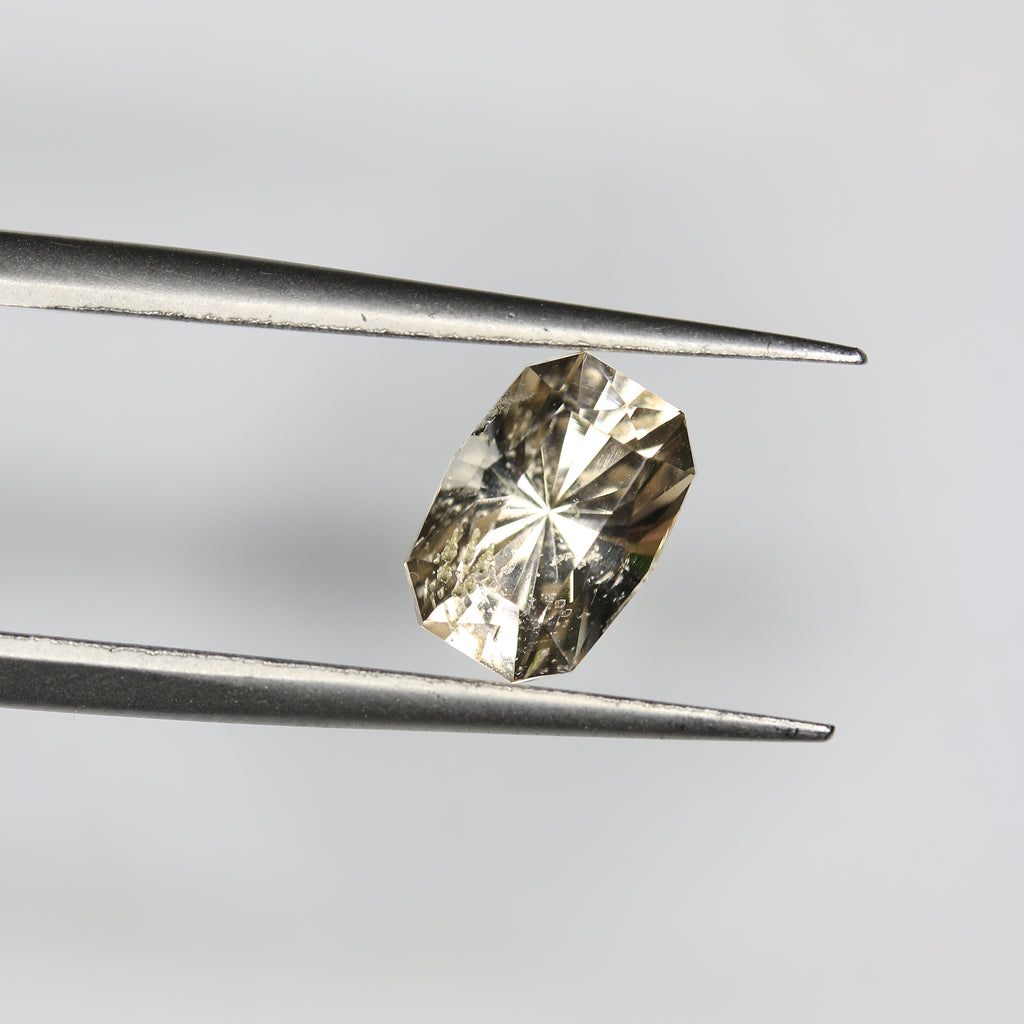 2.00ct Topaz White - alternate view 2