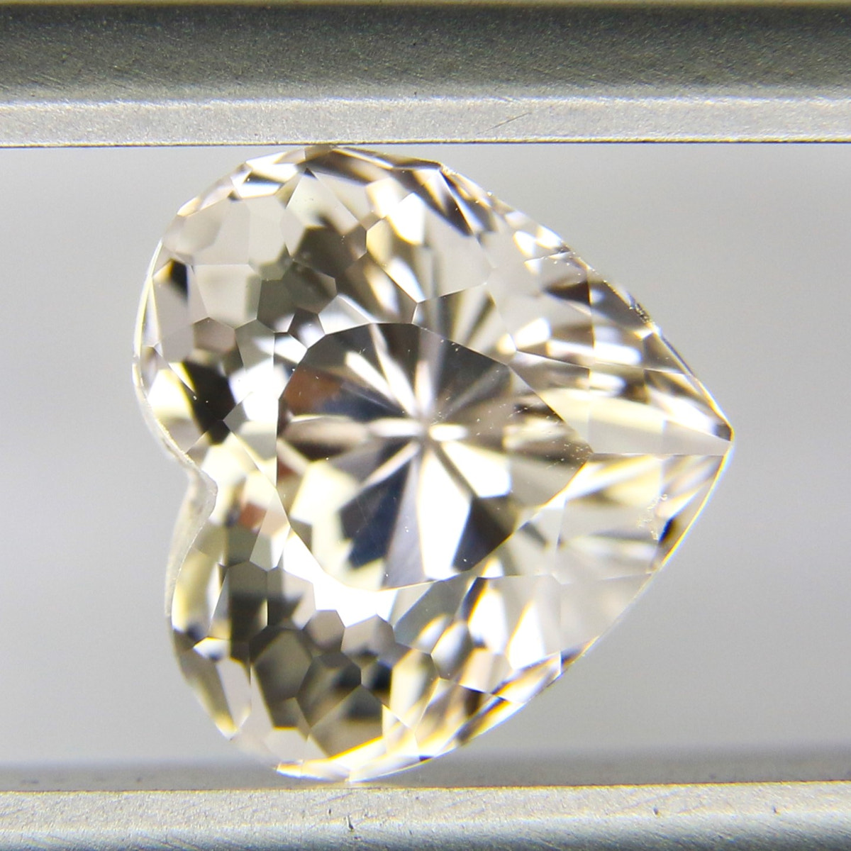 2.02ct Morganite - alternate view 3