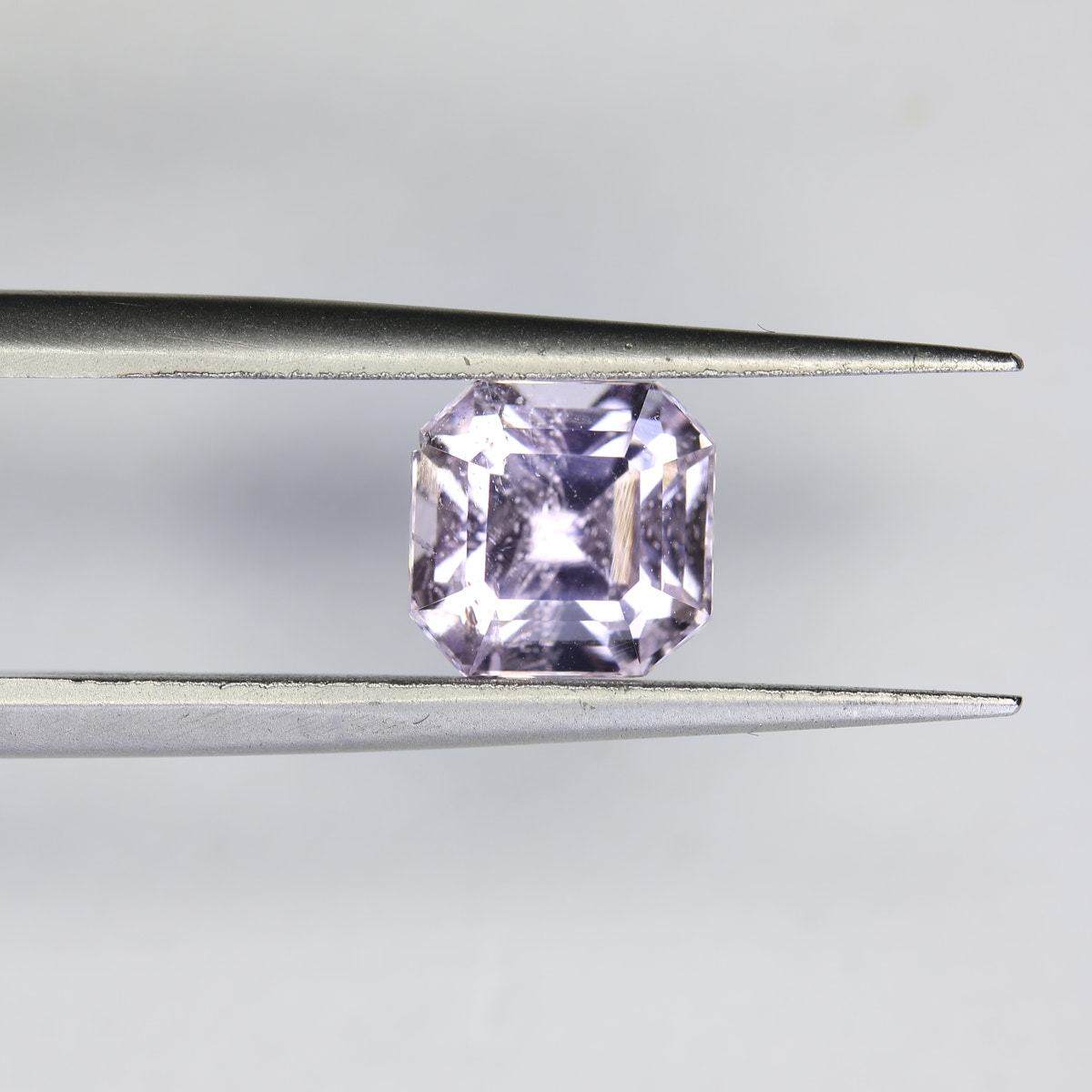 2.15ct Kunzite - alternate view 2