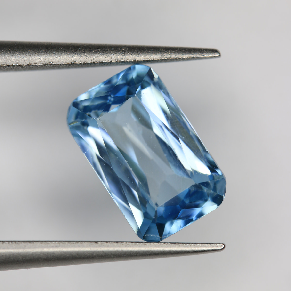2.15ct Zircon - alternate view 2