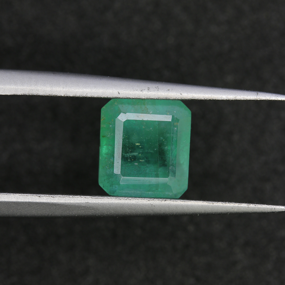 2.1ct Emerald Zambian
