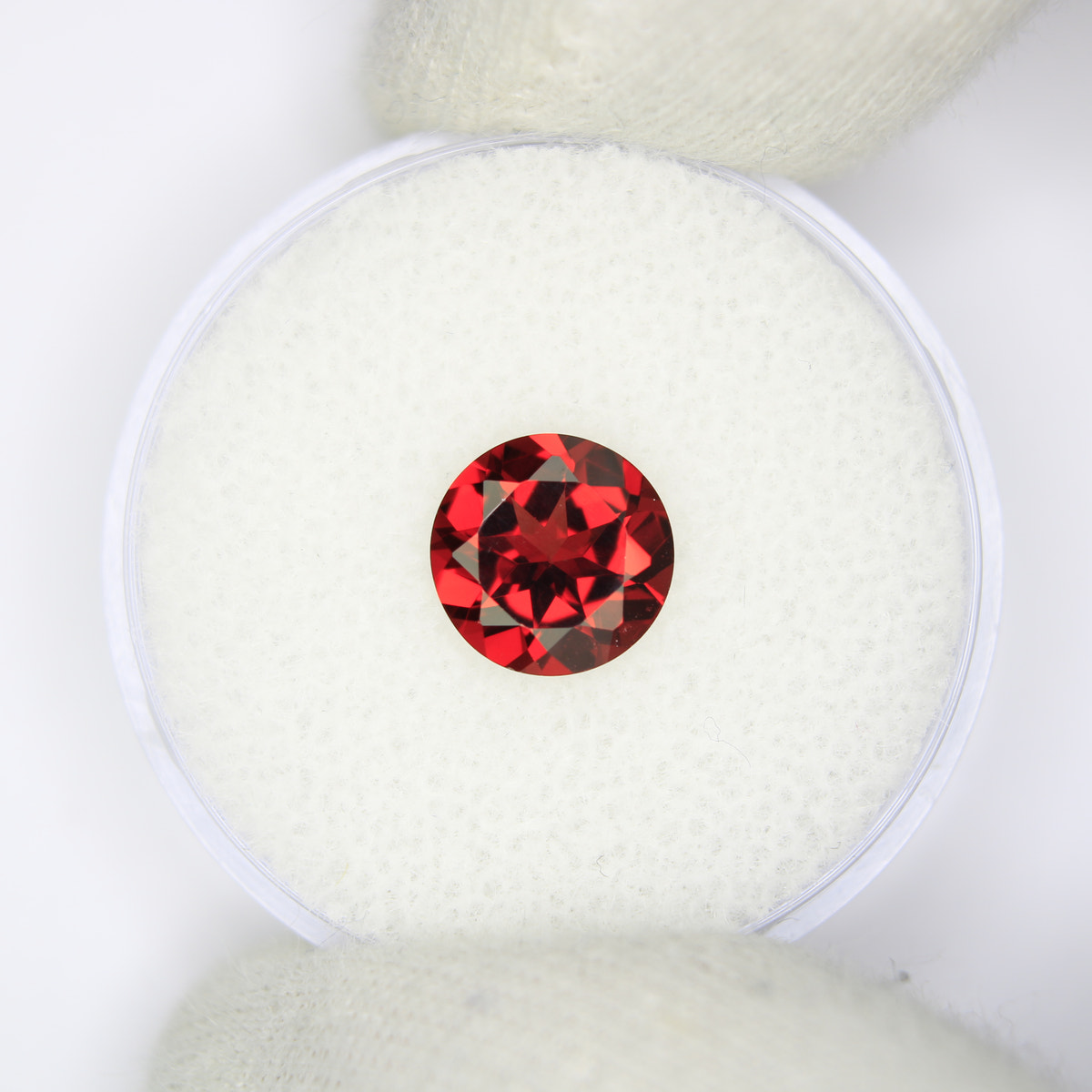 2.1ct Garnet - alternate view 2
