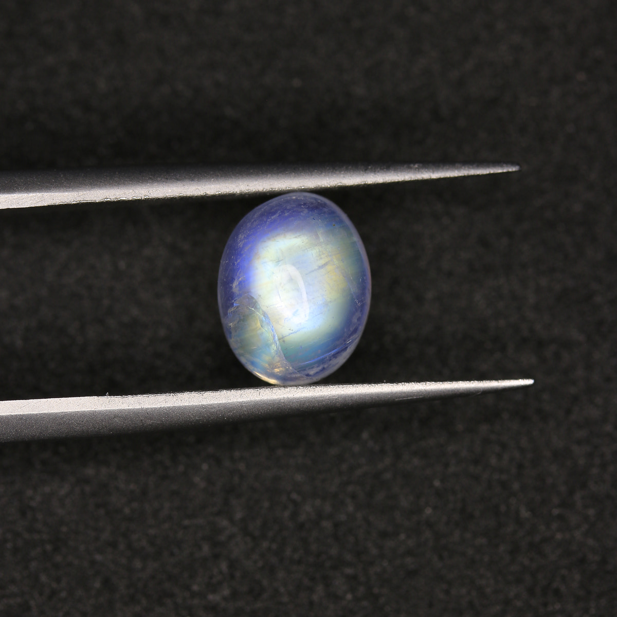 2.25ct Moonstone Feldspar